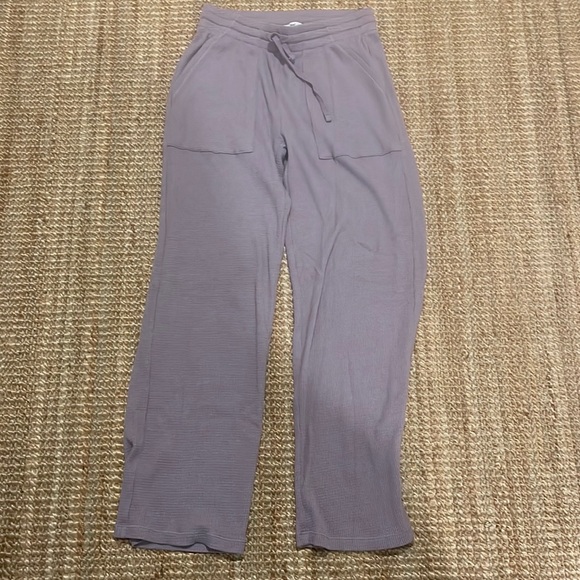 Aritzia Pants - Aritzia waffle sweats